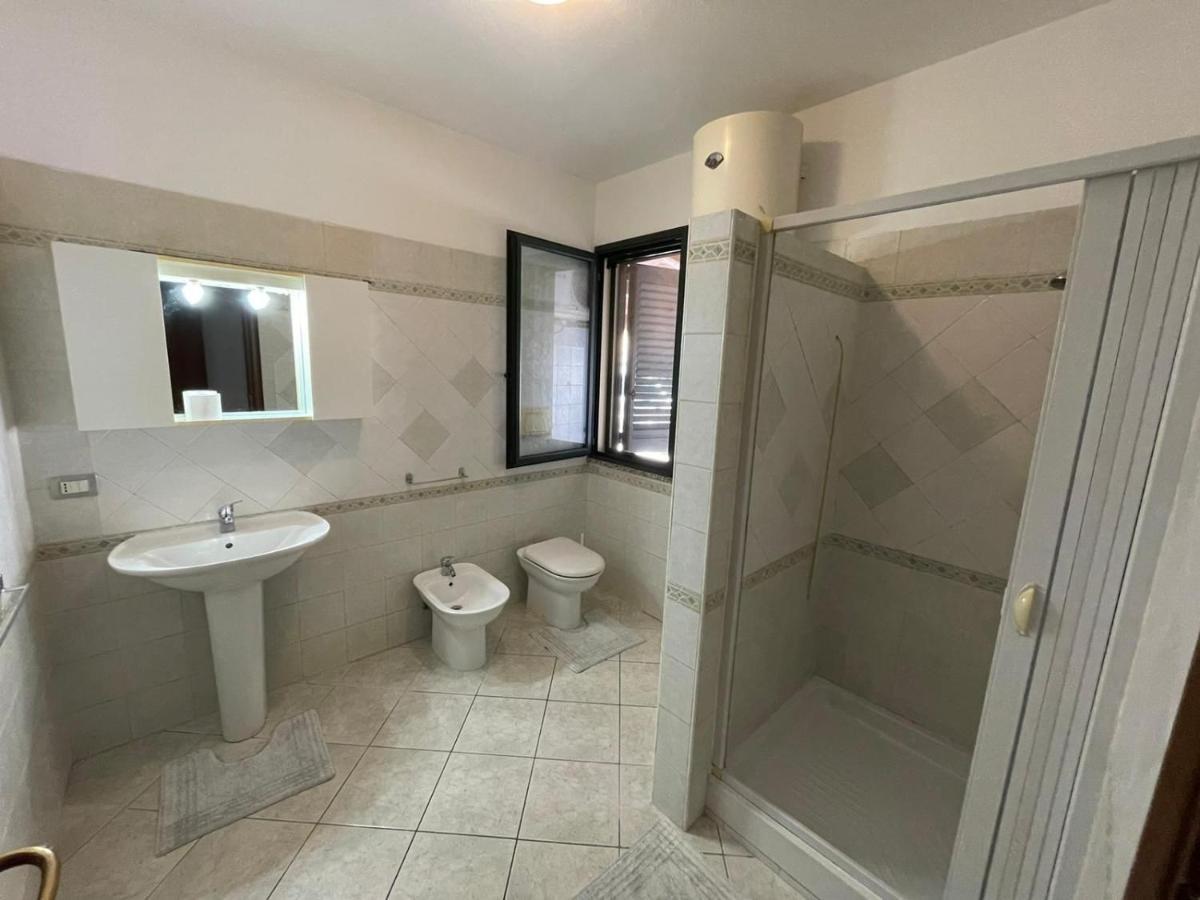 Casa Camere Pistis Assemini Extérieur photo